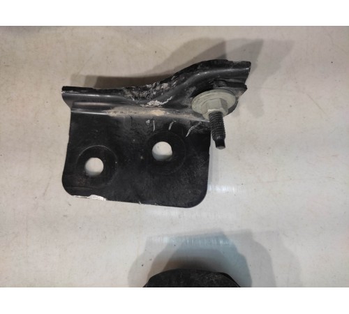 Кронштейн радиатора