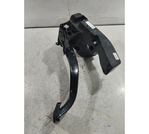 Педаль тормоза