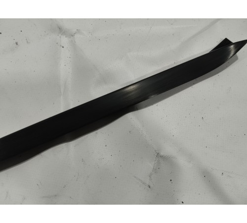 Молдинг лобового стекла(правый)