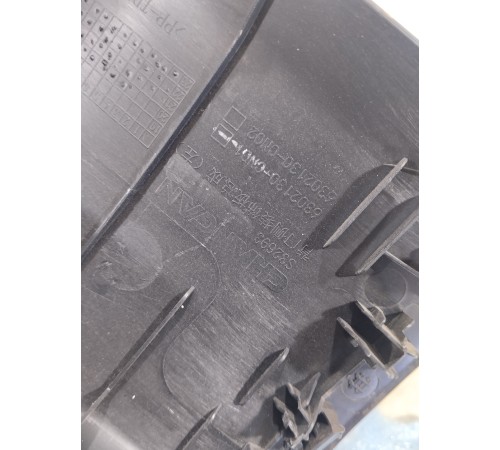 Накладка крышки багажника задняя левая