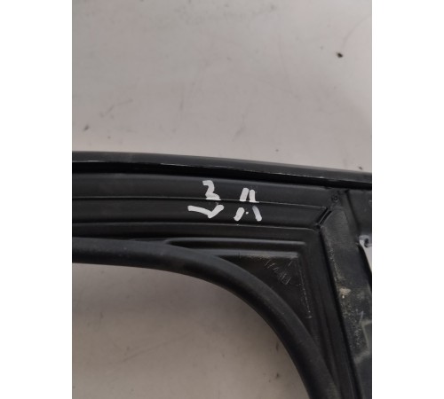 Уплотнитель стекла (задний левый)