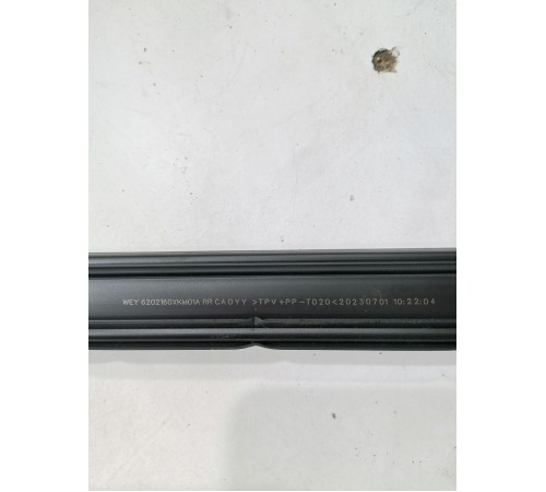 Уплотнитель стекла задний правый внутренний