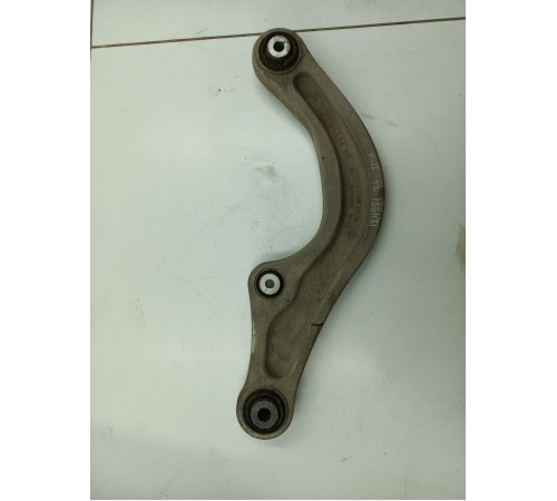 Рычаг задний левый