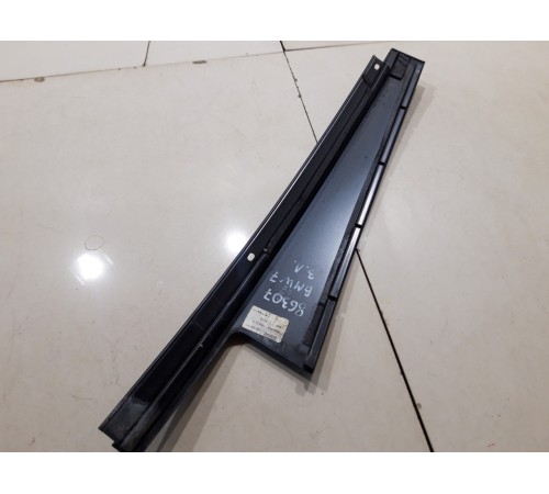 Накладка двери (задняя левая)