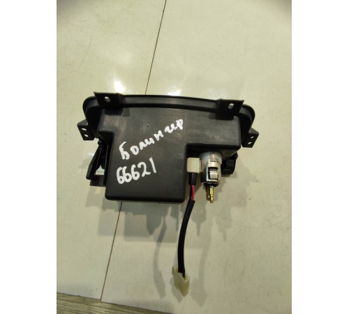 Пепельница (передняя)