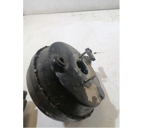 Вакуумный усилитель тормозов