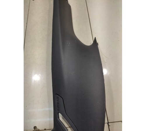 обшивка стойки центральной левой