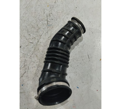 Патрубок воздушного фильтра