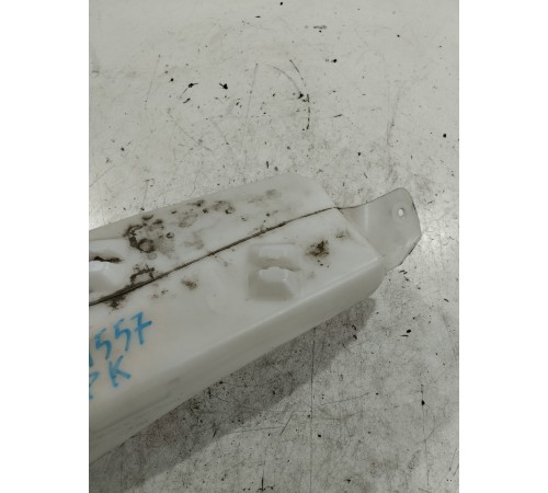 Бачок омывателя лобового стекла