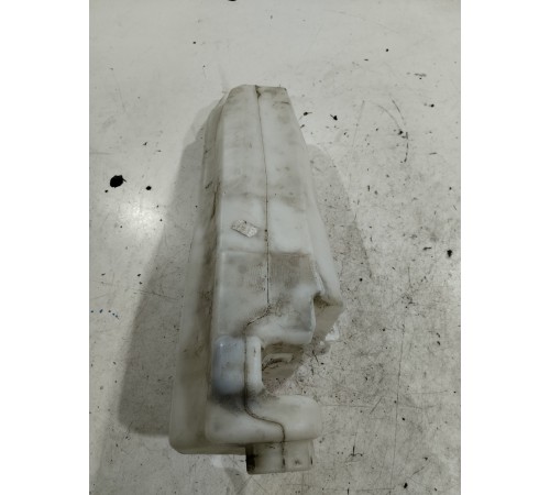 Бачок омывателя лобового стекла