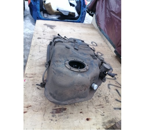 Бак топливный