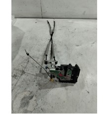 Замок двери передний правый