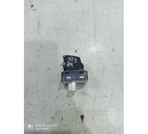 Кнопка стеклоподъемника (задняя левая)