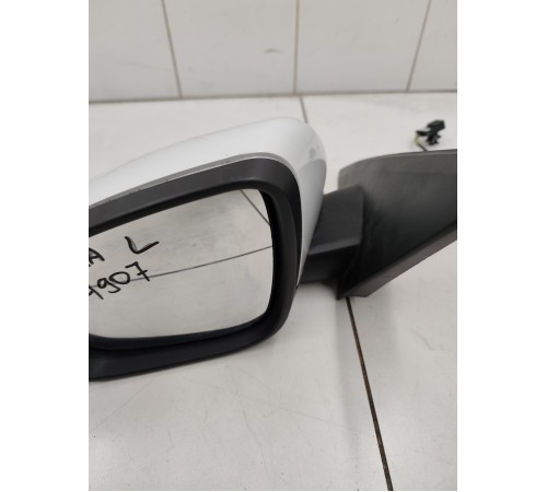Зеркало заднего вида левое