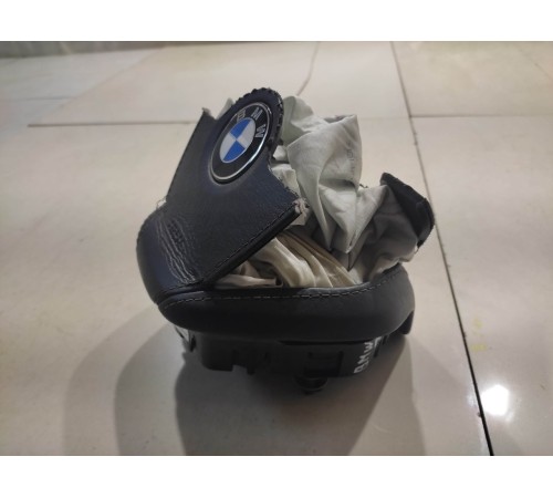 Подушка безопасности водителя