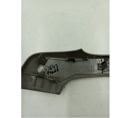 Ручка обшивки двери левая