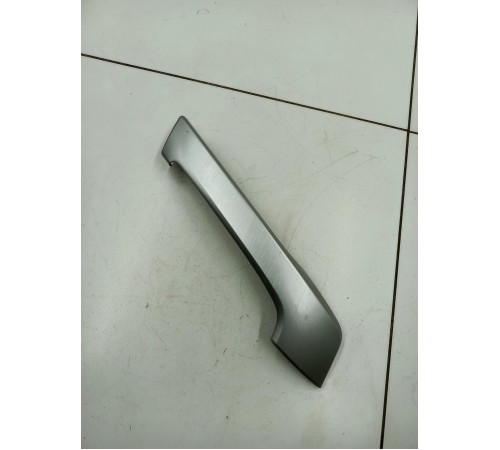 Ручка обшивки двери левая