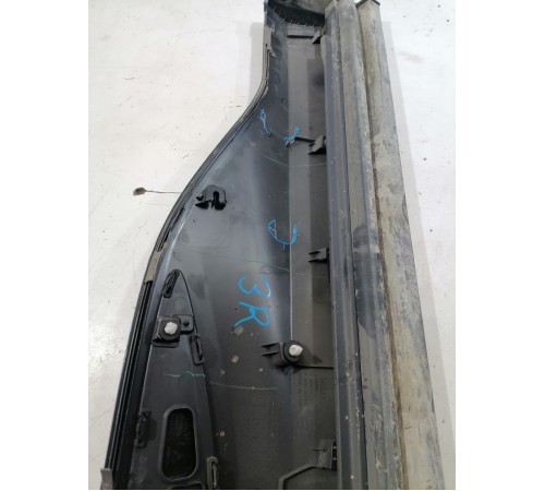 Накладка двери задняя правая нижняя