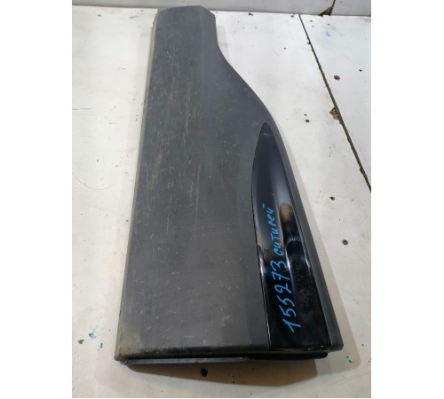 Накладка двери задняя правая нижняя