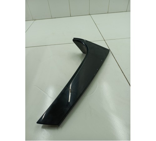 Накладка двери крышки багажника правая