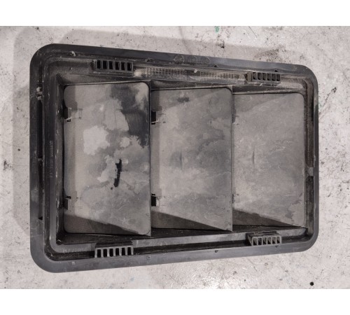 Решетка вентиляционная задняя