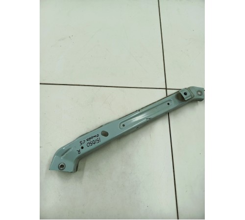 Кронштейн передней панели правый