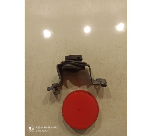 Кронштейн радиатора(верхний левый)