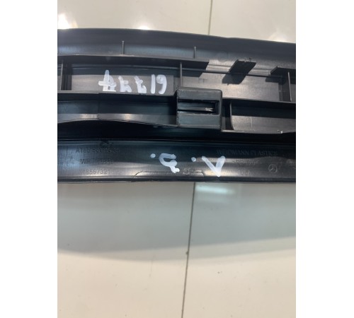 Накладка на порог (задняя левая)