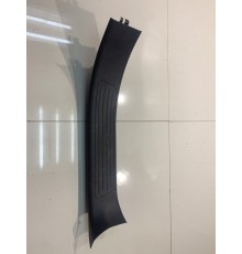 Накладка на порог (задняя левая)