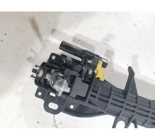 Ручка двери задняя левая (наружная)