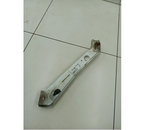 Кронштейн фары левый