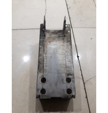 Кронштейн усилитель переднего бампера правый