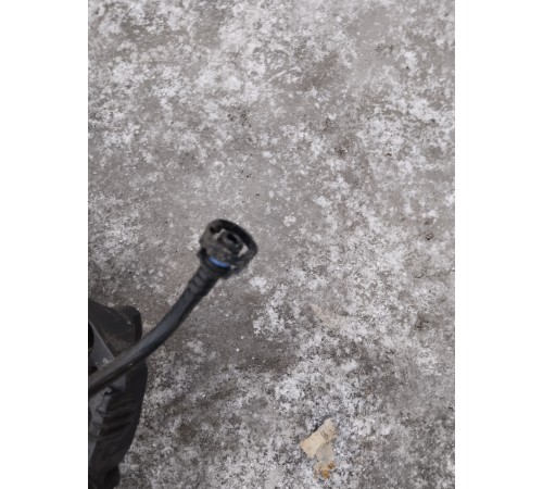 Горловина топливного бака