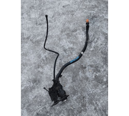 Горловина топливного бака