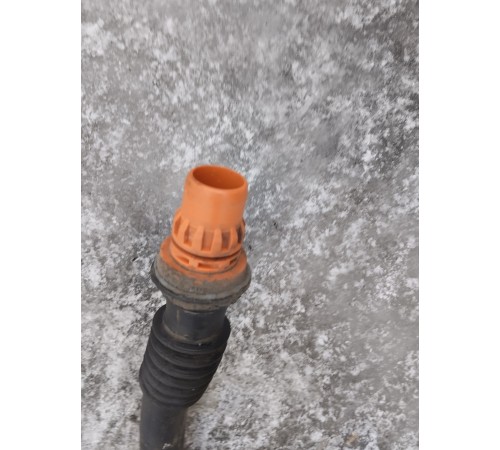 Горловина топливного бака