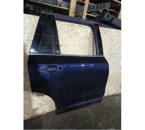 Дверь задняя правая