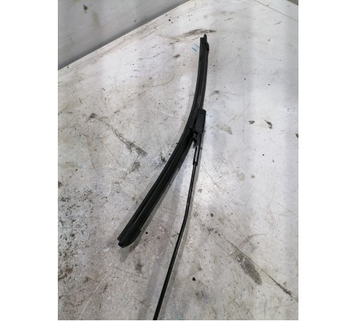 Поводок стеклоочистителя правый