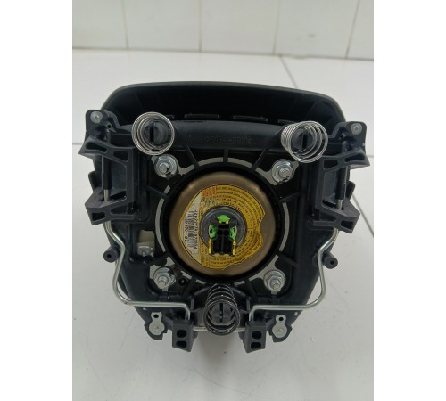 Подушка безопасности водителя