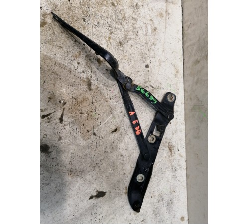 Петля двери/крышки багажника задняя левая