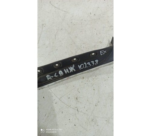 Уплотнитель двери(задний правый)