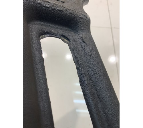 Обшивка центральной стойки (правая)