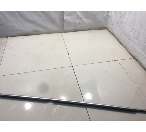 Молдинг двери(задний,левый)