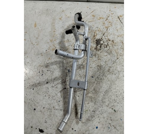 Патрубок системы охлаждения металический