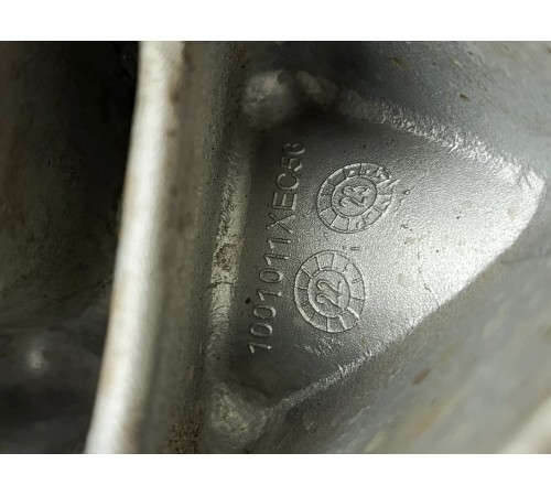 Кронштейн подвески левый