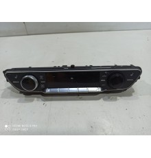 Блок управления климатом(передний)