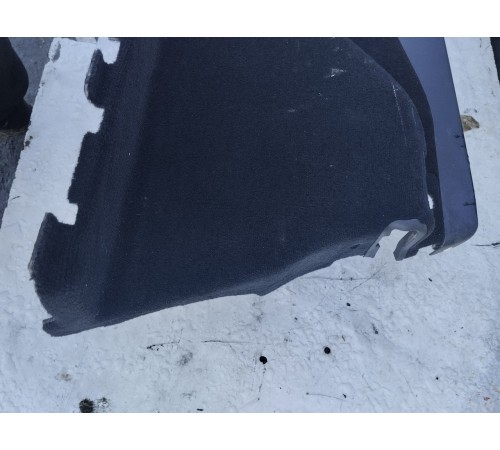 Обшивка багажника левая
