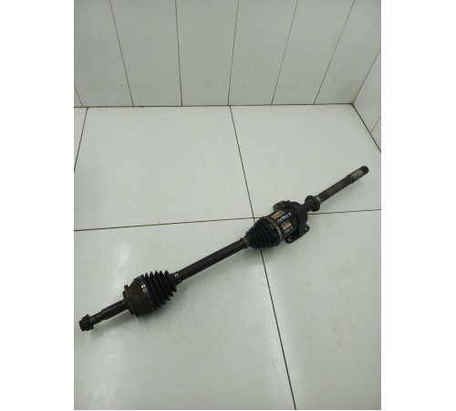 Привод передний правый