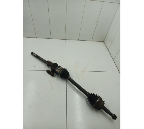 Привод передний правый