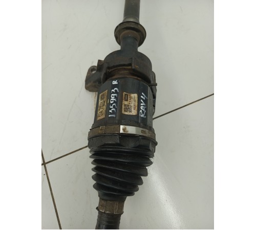 Привод передний правый