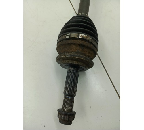 Привод передний правый